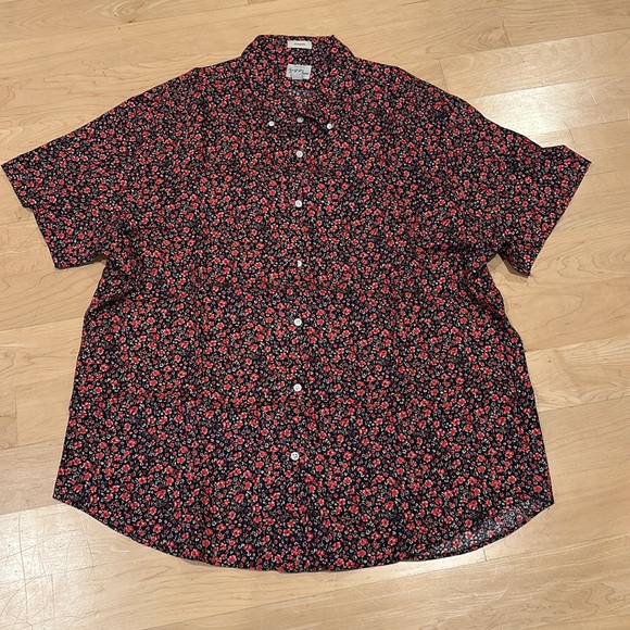 J.Crew Classic Casual Button-up Short Sleeve - Picture 2 of 4